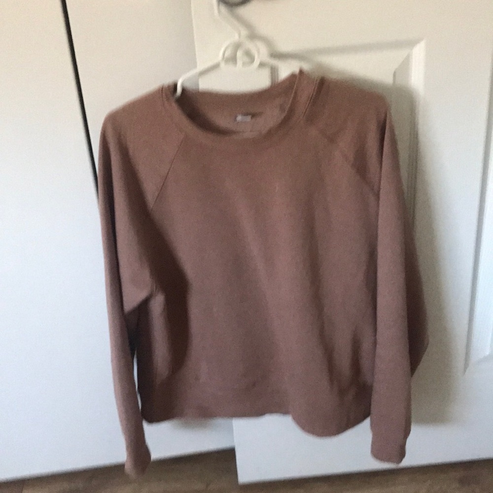 Gap sweatshirt.  Worn once. Excellent condition. Size medium.